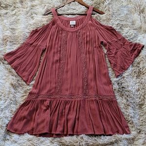 Knox Rose cold shoulder dress